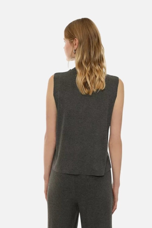Soft-touch vest sweater