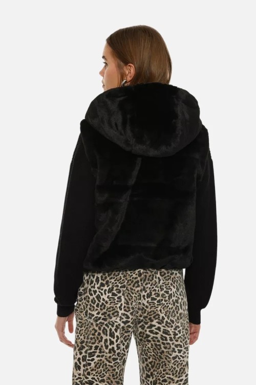 Faux fur gilet