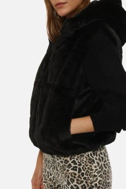 Faux fur gilet